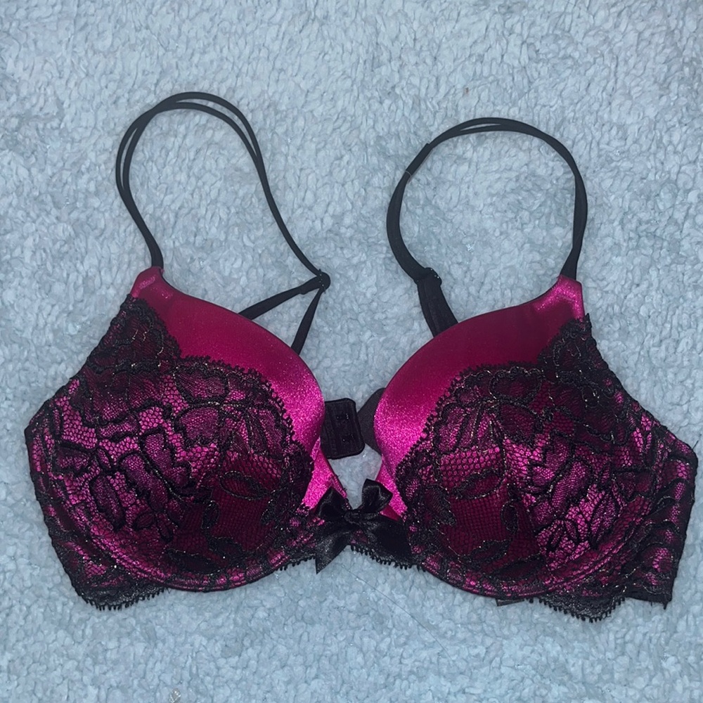 Victoria’s Secret Very Sexy Blunge Push-up Bra  34B.